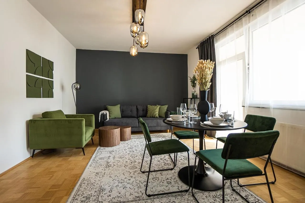 Bright Stylish Apartment With A Huge Terrace In A Top Location Vienna