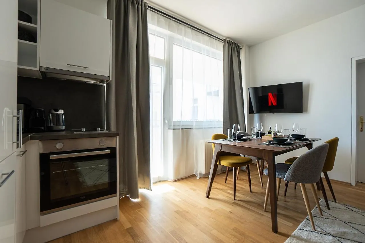 Bright Stylish Apartment With A Huge Terrace In A Top Location Vienna 0*,  Austria