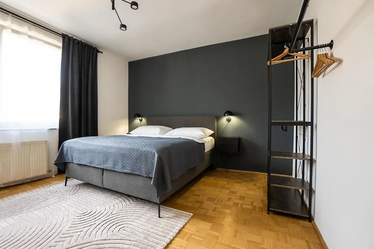 Bright Stylish Apartment With A Huge Terrace In A Top Location Vienne