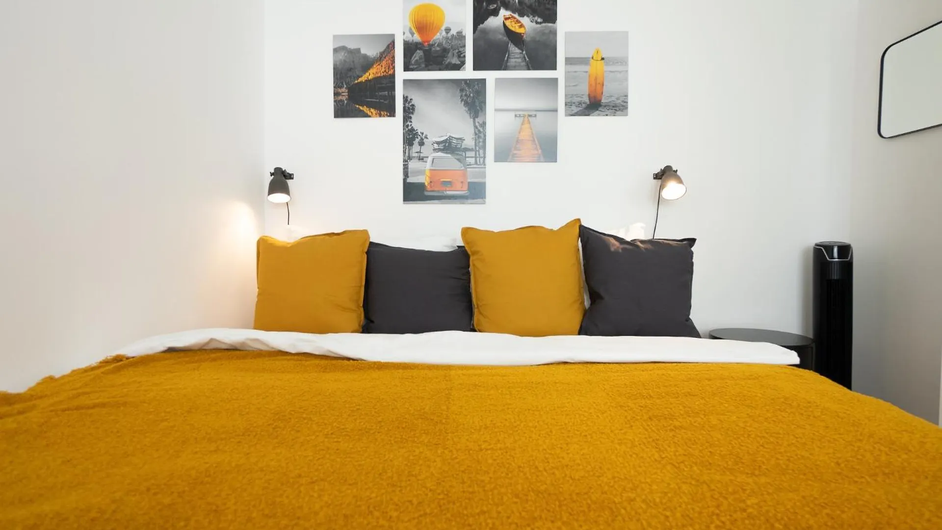 Bright Stylish Apartment With A Huge Terrace In A Top Location Vienne