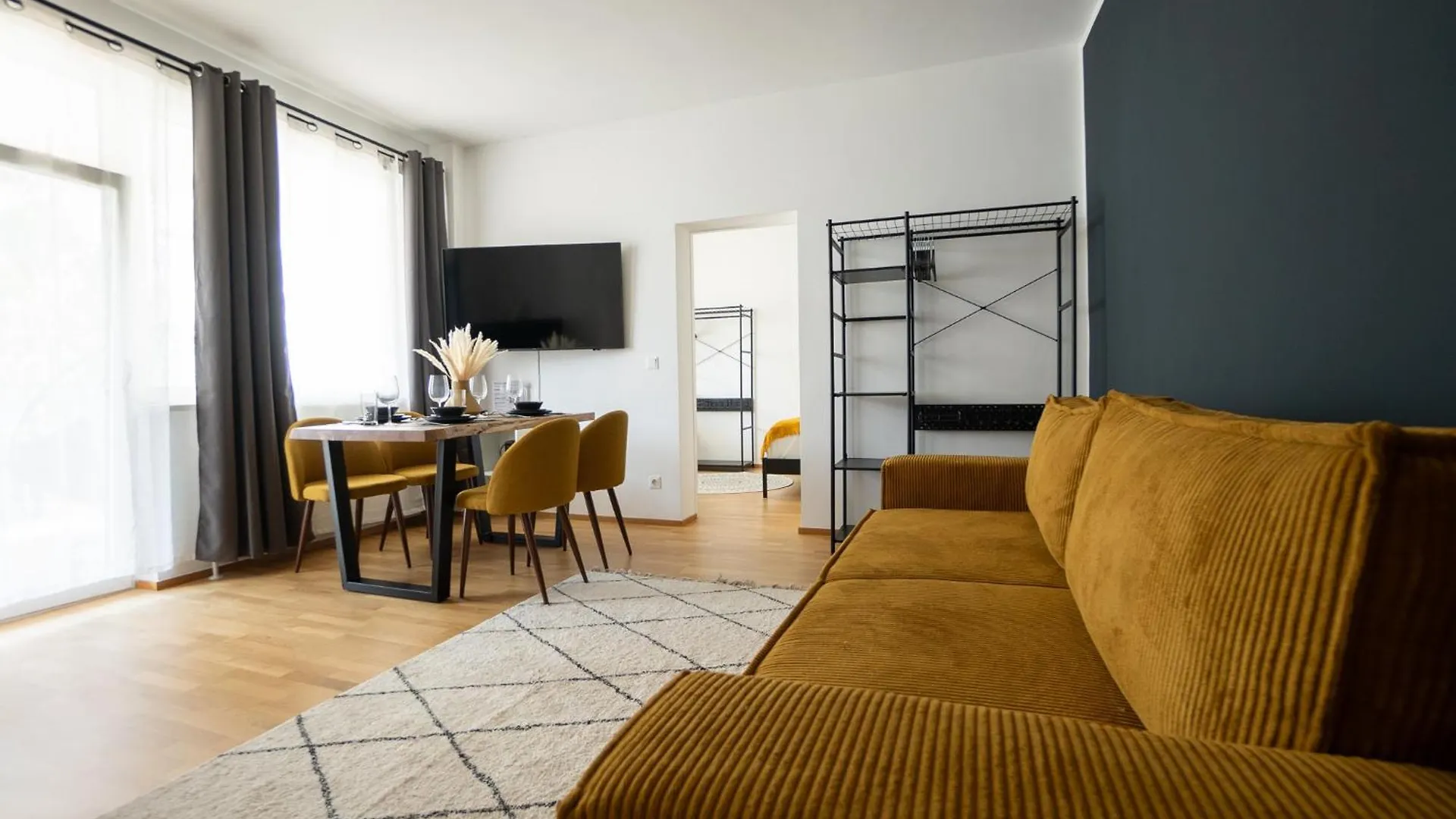 Bright Stylish Apartment With A Huge Terrace In A Top Location Vienne